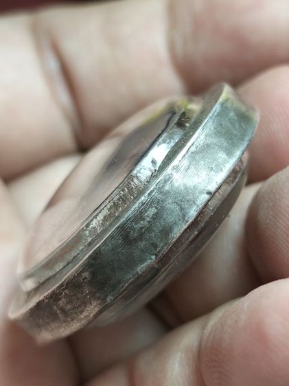 พญากิเลนหลวงพ่อปุ่นวัดป่าบ้านสังข์ร้อยเอ็ดเลี่ยมเงินแท้กันน้ำครับ รูปที่ 18