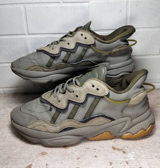 ไม่ระบุ เขียว รองเท้าวิ่ง รองเท้ากีฬาadidas แท้มือสอง เบอร์ 43.5 ยาว 27.5cm.หนังแท้ สภาพดี 