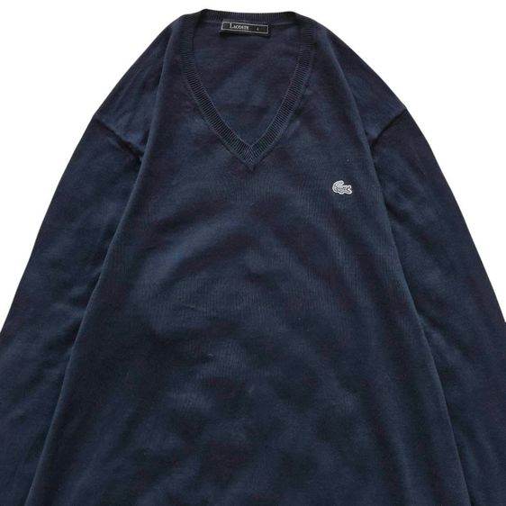 เสื้อกันหนาว LACOSTE แท้ 💯 size 4 ขนาด อก 22 ยาว 27 นิ้ว สภาพดีมาก คอวี สีกรมเข้ม คอวีทรงสวย ดีเทลดี ผ้านิ่มหายากน่าสะสม รูปที่ 2