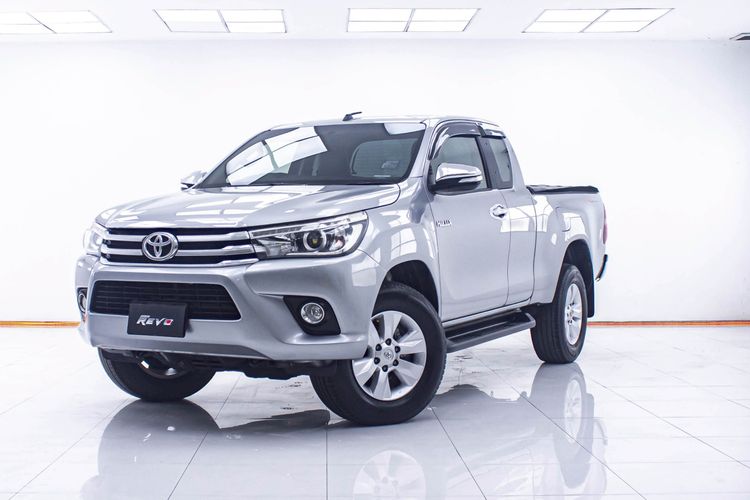 รถ Toyota Hilux Revo 2.4 G Prerunner สี เทา
