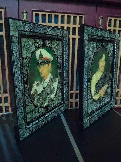 พระบรมฉายาลักษณ์ในหลวงพระราชินีประดับมุกแท้ฝีมือชั้นเอกจากศูนย์ศิลปาชีพบางไทร รูปที่ 17