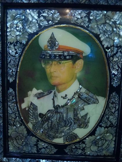 พระบรมฉายาลักษณ์ในหลวงพระราชินีประดับมุกแท้ฝีมือชั้นเอกจากศูนย์ศิลปาชีพบางไทร รูปที่ 3