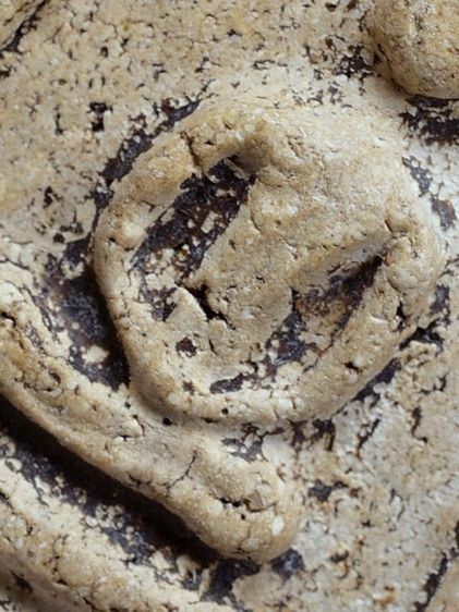 องค์ครู-ให้เช่าบูชา สมบัติบ้าน พระเบญจภาคี พระสมเด็จวัดระฆัง พิมพ์เจดีย์เอียง เนื้อเก่า รักรา รูปที่ 16