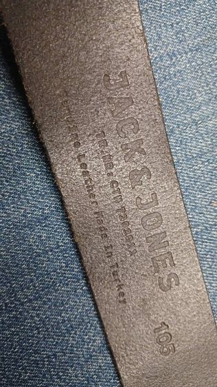 เข็มขัดหนังแท้ JACK JONES
ไซส์ XXL เอว 40 ถึง 46 
กว้าง 1.4 ยาวรวมหัว 52
หนังสวยนิ่ม มีรอยตามใช้
เอวเล็กเจาะเพิ่มได้ รูปที่ 3