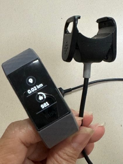 Fitbit Charge 4  นาฬิกาออกกำลังกาย รูปที่ 4