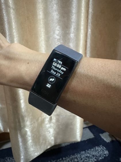 Fitbit Charge 4  นาฬิกาออกกำลังกาย รูปที่ 8