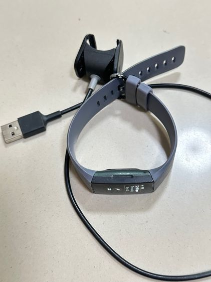 Fitbit Charge 4  นาฬิกาออกกำลังกาย รูปที่ 6