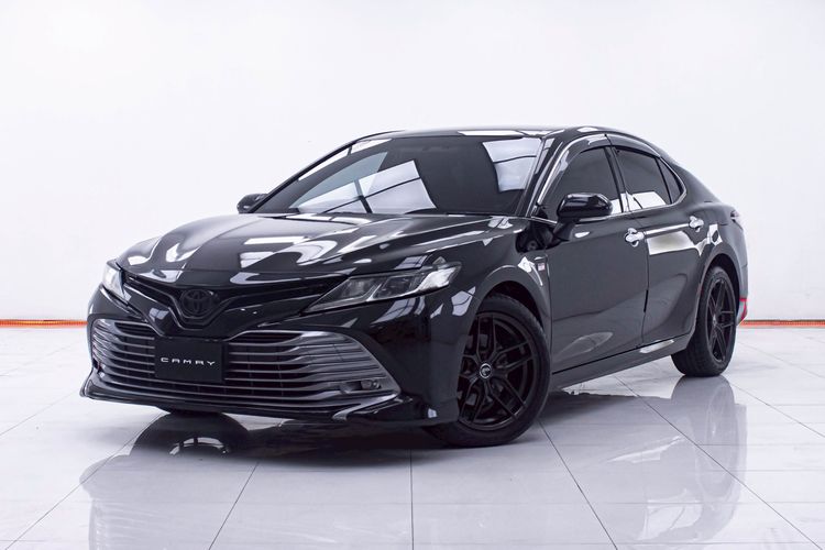 รถ Toyota Camry 2.0 G สี ดำ