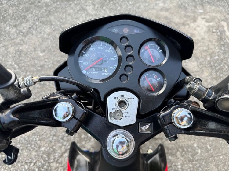 HONDA Sonic 125 คาร์บูเกียร์ สตาร์ทเท้า สภาพรถเดิมๆ เครื่องดีมาก สีสวยมาก ต้องมาดูของจริง มีสถานที่ให้ทดลองขับขี่ก่อนซื้อ รูปที่ 4