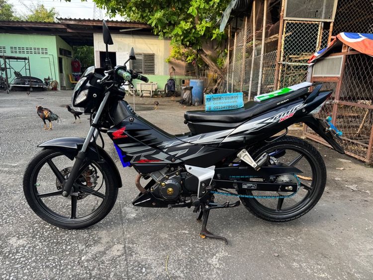 HONDA Sonic 125 คาร์บูเกียร์ สตาร์ทเท้า สภาพรถเดิมๆ เครื่องดีมาก สีสวยมาก ต้องมาดูของจริง มีสถานที่ให้ทดลองขับขี่ก่อนซื้อ รูปที่ 3