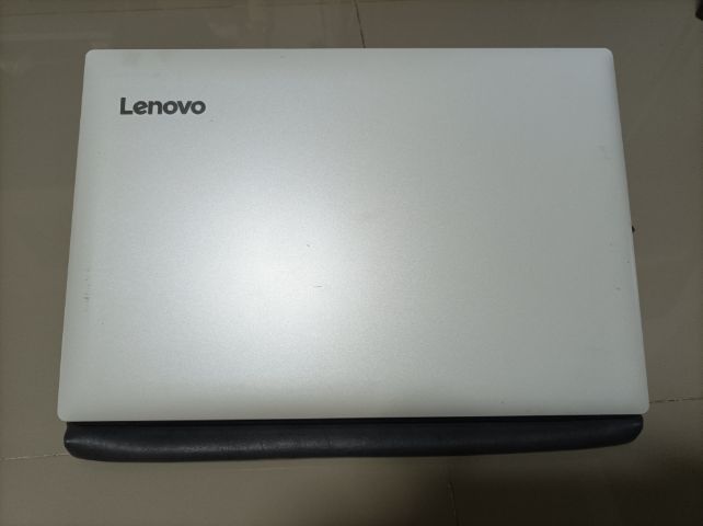 Ideapad ไม่ใช่ 4 กิกะไบต์ วินโดว์ HDMI ขาวมุก บาง พร้อมใช้  Lenovo Intel Core i3 jen 7 แบ็ตเก็บไฟดี อุปกรณ์ ครบ 