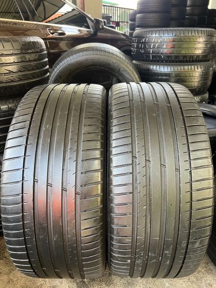 ยาง Michelin 295 35 23 คู่ 3500 บาท ไม่ปะ