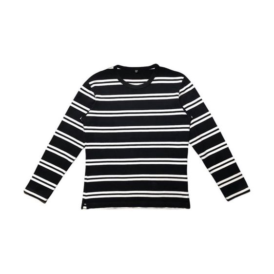 เสื้อยืดแขนยาว ลายทาง uniqlo ผ้า cotton size M  มือสอง