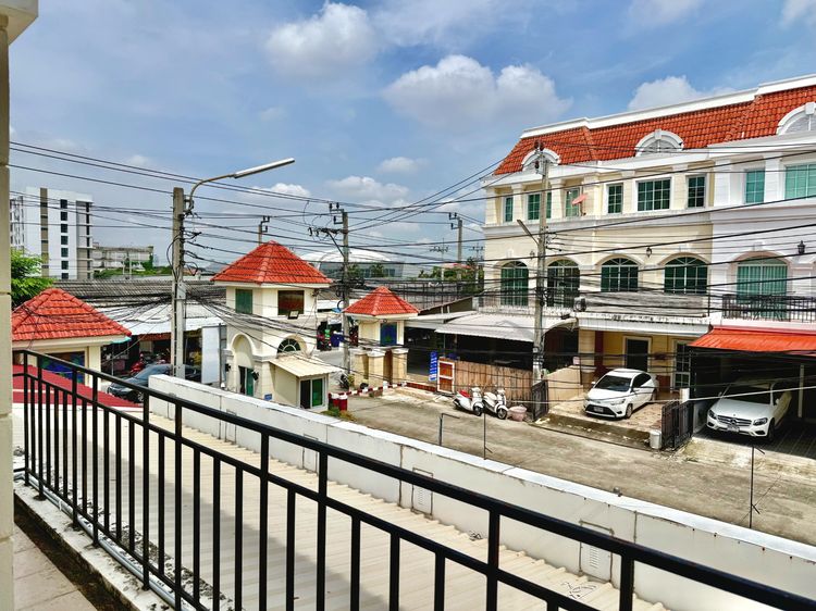 มีบางส่วน 2010 ไม่ใช่ ขายทาวน์โฮม วโรดมเพลส ตรงข้ามซีคอน ศรีนครินทร์ ทำธุรกิจได้ รูปที่ 2