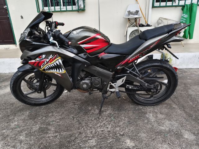 ขายฮอนด้า cbr 150 i