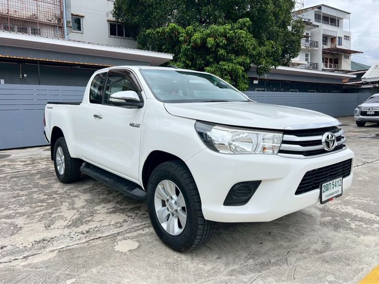 Toyota Hilux Revo 2017 2.4 J Plus Prerunner Pickup ดีเซล เกียร์ธรรมดา ขาว รูปที่ 4