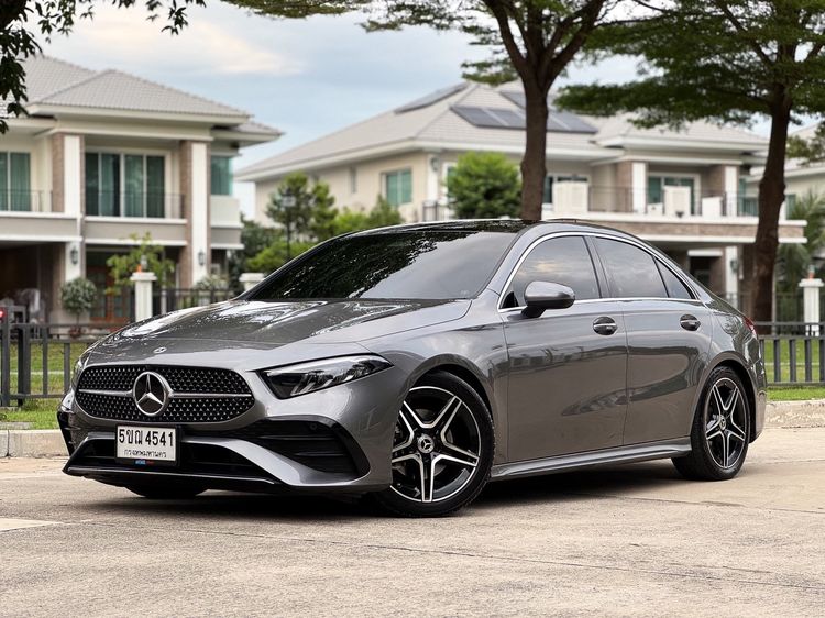 รถ Mercedes-Benz A-Class A200 สี เทา