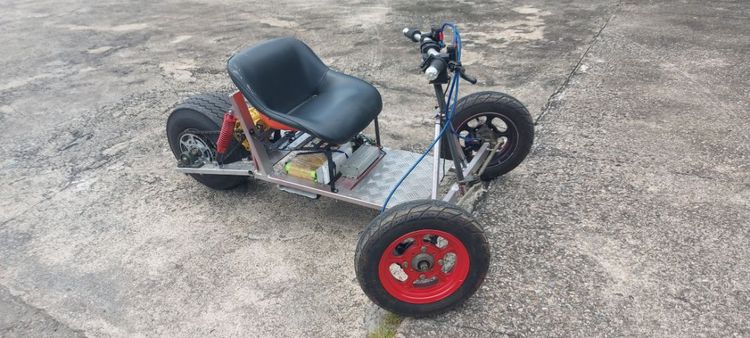 รถสามล้อไฟฟ้าประดิษฐ์