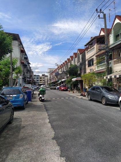 อื่นๆ ไม่มี สร้างเสร็จก่อน 2010 ชายทาวน์เฮ้าส์3ชั้น16ตรว.3นอน3น้ำถ. ลาดพร้าว71 ซ.สุคนธสวัสดิ์1 ติดโรงเรียนสตรีวิท2โทร0863316558 รูปที่ 4