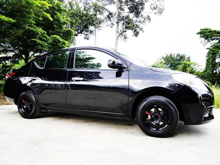 Nissan Almera 2013 1.2 V Sedan เบนซิน ไม่ติดแก๊ส เกียร์อัตโนมัติ ดำ รูปที่ 2
