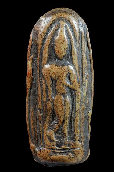 พระกำเเพงลีลาเม็ดขนุน AA119