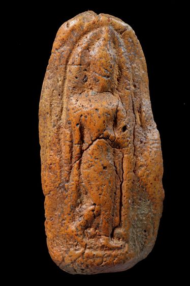 พระกำเเพงลีลาเม็ดขนุน AA133