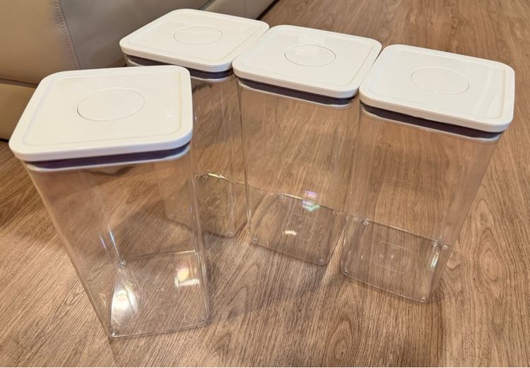 ของใช้สำหรับแม่ลูกอ่อน กล่องใส่นมผงสูญญากาศ 5.7 ลิตร มือสอง