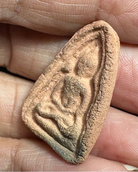 🙏พระนาคปรกเนื้อผงคลุกรัก ล.ป.ศุข วัดปากคลองมะขามเฒ่า🙏พระเนื้อดิน ล.ป.บุญ หลังจาร🙏พระนางกำแพง พระผ่านการบูชา องค์ละ 1850 รูปที่ 9