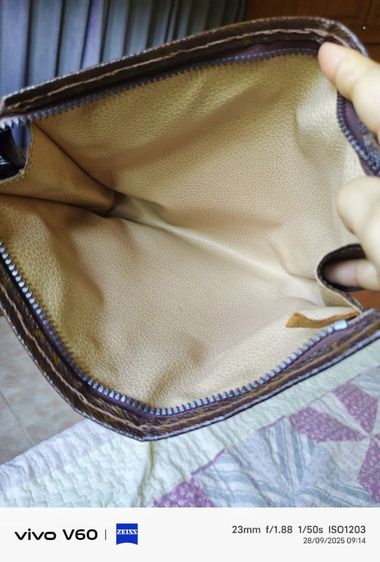 Vintage Louis Vuitton Clutch bagแท้ รูปที่ 7