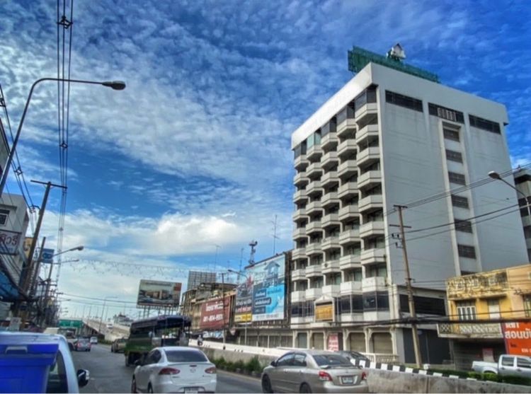 ขายกิจการโรงแรมหรือขายที่ดินพร้อมสิ่งปลูกสร้าง บนทำเลทอง ใจกลางเมืองสระบุรี รูปที่ 2