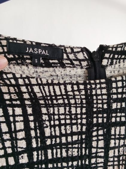ชุดกระโปรงแนวเรียบหรู JASPAL สภาพใหม่ 95 เปอร์เซ็นต์ รูปที่ 5