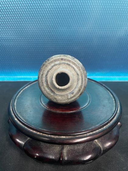 กระปุกลายดำใต้เคลือบ บ้านป่ายาง ศรีสัชนาลัย พุทธศตวรรษที่ 21 รูปที่ 5