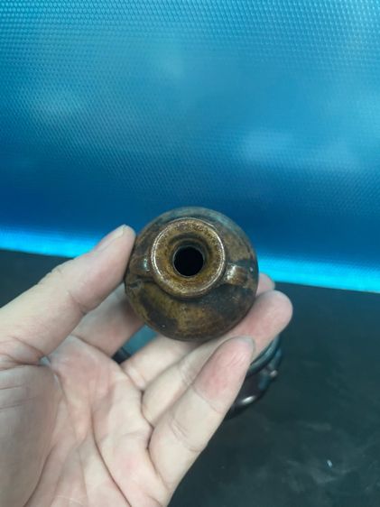 กระปุกน้ำเต้าเคลือบสีน้ำตาล บ้านป่ายาง ศรีสัชนาลัย พุทธศตวรรษที่ 21  รูปที่ 3