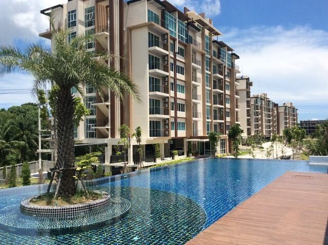 อื่นๆ ไม่อนุญาต ตกแต่งครบ 2012 Sell GreenLake Condo Sriracha fully furnished  Nice 49 sqm near Robinson Central, J-Park and Assumption College                       