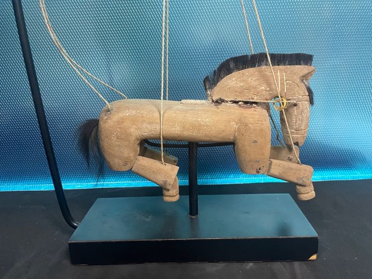 ม้าไม้ หุ่นเชิดเก่า พร้อมฐานตั้งโชว์ รูปที่ 6