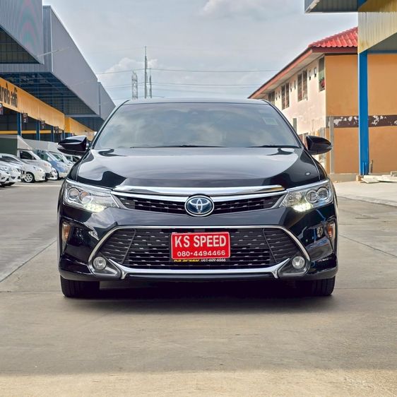 Toyota Camry 2015 2.5 Hybrid Premium Sedan ไฮบริด ไม่ติดแก๊ส เกียร์อัตโนมัติ ดำ รูปที่ 2