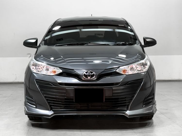 Toyota Yaris ATIV 2019 1.2 J Sedan เบนซิน เกียร์อัตโนมัติ เทา รูปที่ 2