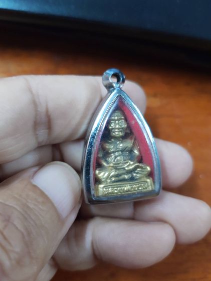 ปู่ทวดพร้อมกรอบพร้อมขึ้นคอให้บูชานัดส่งชัวร์