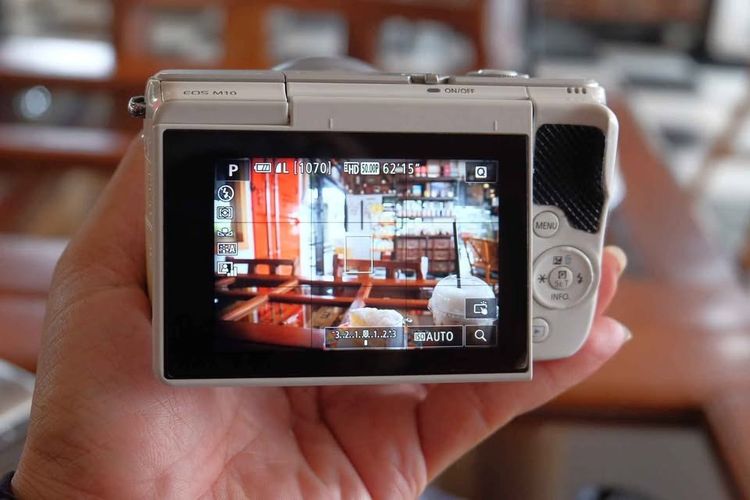 กล้อง canon eos m10 +15-45 สีขาวเต็มระบบ   พร้อมใช้  เมนูไทย  รูปที่ 5