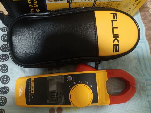 Fluke 323 True-rms Clamp Meter

Model Fluke 323 True-rms Clamp Meter

 รูปที่ 2