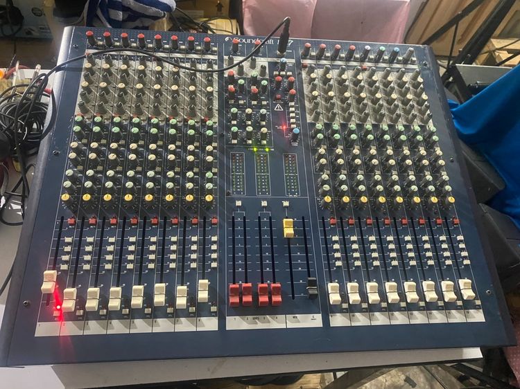 มิกซ์ soundcraft LX7II