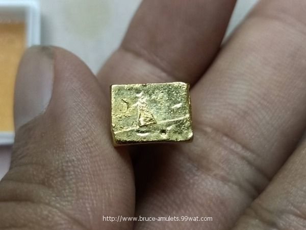 รูปหล่อพระพรหมสี่หน้า หลวงปู่ดู่ วัดสะแก อยุธยา ปี๒๕๒๕ รุ่นตลาดเจ้าพรหม เนื้อกะไหล่ทอง รูปที่ 3