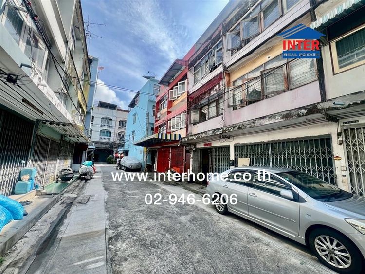 ทาวน์เฮ้าส์ 3 ชั้น 42.4 ตร.ว. ทาวน์เฮ้าส์ ซอยเจริญกรุง109 แยก6 ถนนสมเด็จพระเจ้าตากสิน ถนนพระราม3 เขตยานนาวา กรุงเทพมหานคร