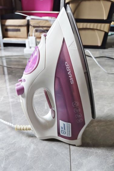 เตารีดไอน้ำ SHARP