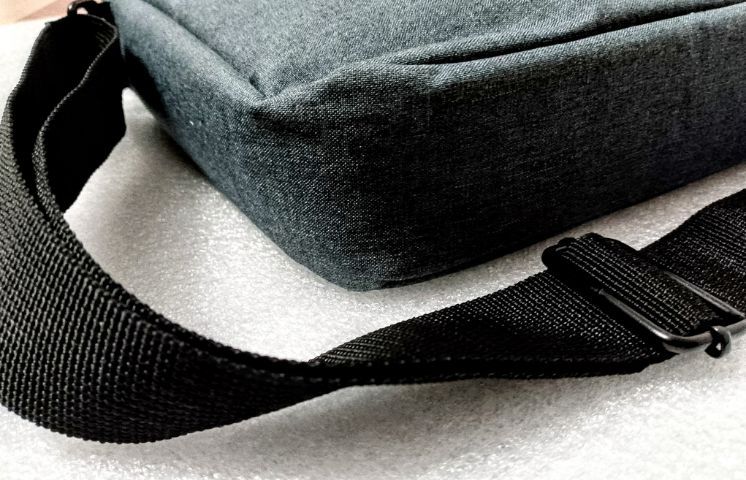 🔹โปรวันนี้..จัดส่งฟรี‼️กระเป๋าถือสะพาย โน๊ตบุ๊ค HP สภาพค่อนข้างใหม่ รูปที่ 7