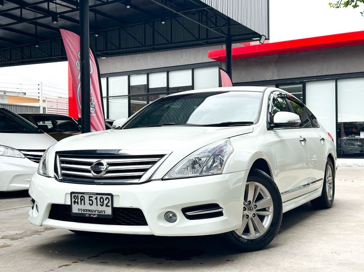 รถ Nissan Teana 2.0 200 XL Sport สี ขาว