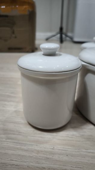 อื่นๆ ชุดหม้อพร้อมฝา เซรามิก และ แก้ว 4 ใบ พร้อมฝา