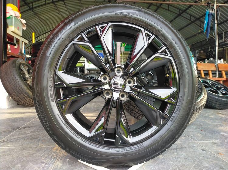 แม็กฮอนด้า ขอบ19 สีอบpowder coat พร้อมยางดันลอป 225 55 19 ปี24 ยางสวยทุกเส้นใส่ CRV g6 ตัวท็อปและตัวรองท็อป แปลงใส่ยี่ห้ออื่น 5 รู 120