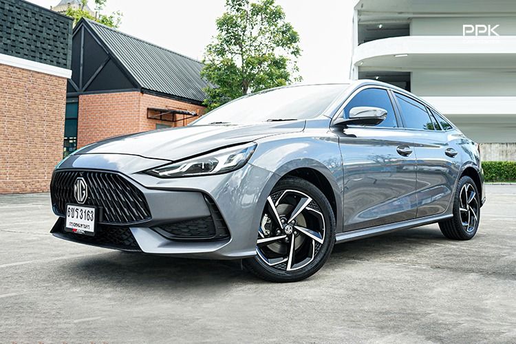 รถ MG MG5 1.5 X สี เทา