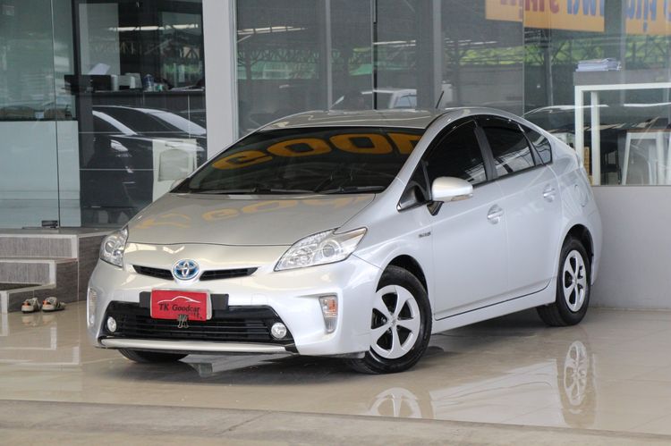 รถ Toyota Prius 1.8 Hybrid Standard Grade สี บรอนซ์เงิน